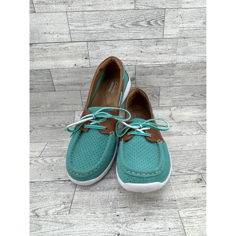 Clarks Collection Teal Suede Boat Shoes‎ Brown Leather Trim 7M 26100156